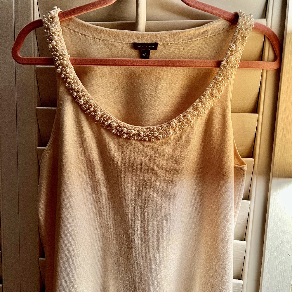 Ann Taylor IVORY Cashmere Blend Pearl Encrusted Neckline Shell  Sz L